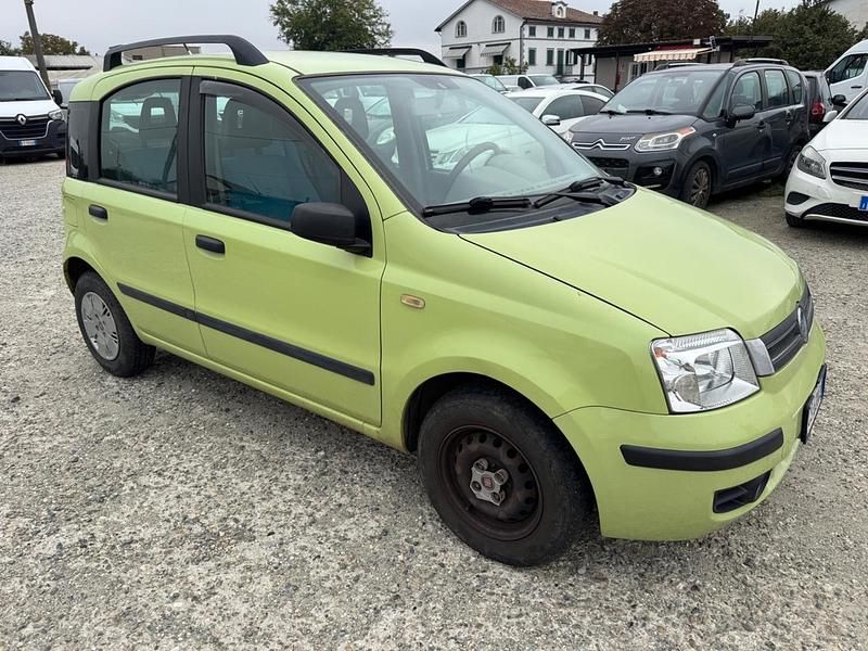 Usata Fiat Panda Dynamic 59 CV (43 kW) 2005 Verde Berlina