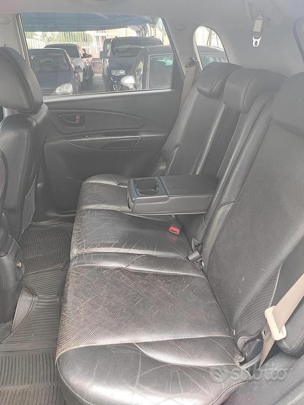 Usata Hyundai Tucson Active 140 CV (102 kW) 2006 Grigio SUV