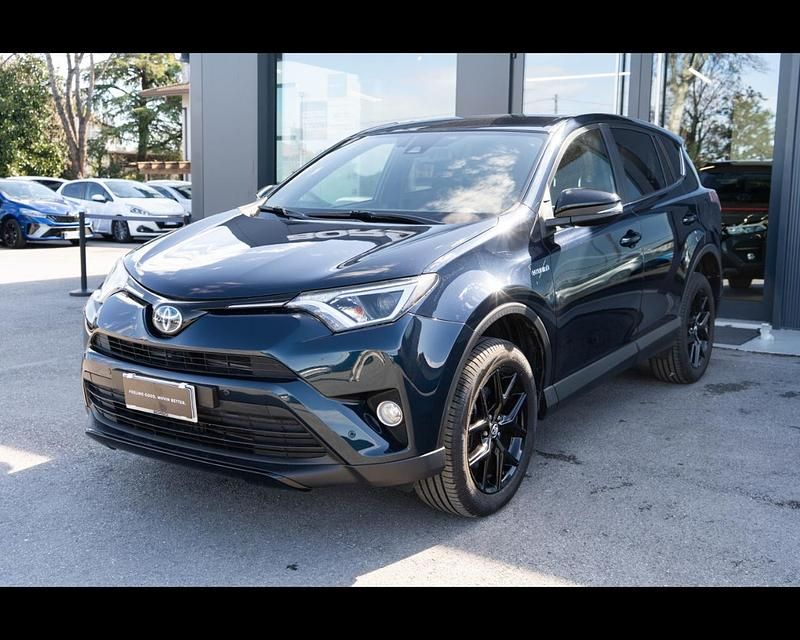 Usata Toyota RAV4 Hybrid Lounge 197 CV (144 kW) 2018 Blu zanzibar SUV