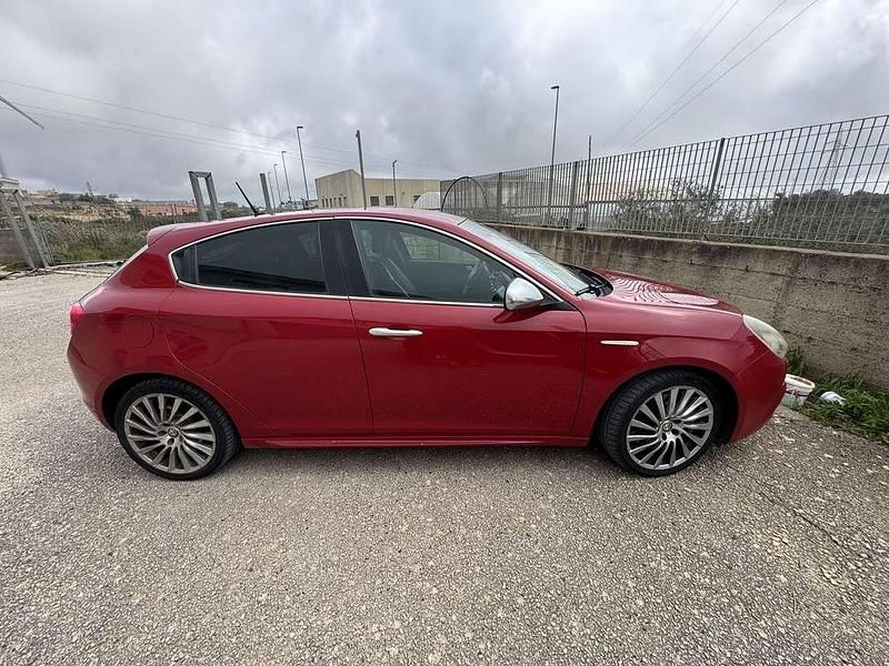 Usata Alfa Romeo Giulietta Exclusive 170 CV (125 kW) 2012 Utilitaria