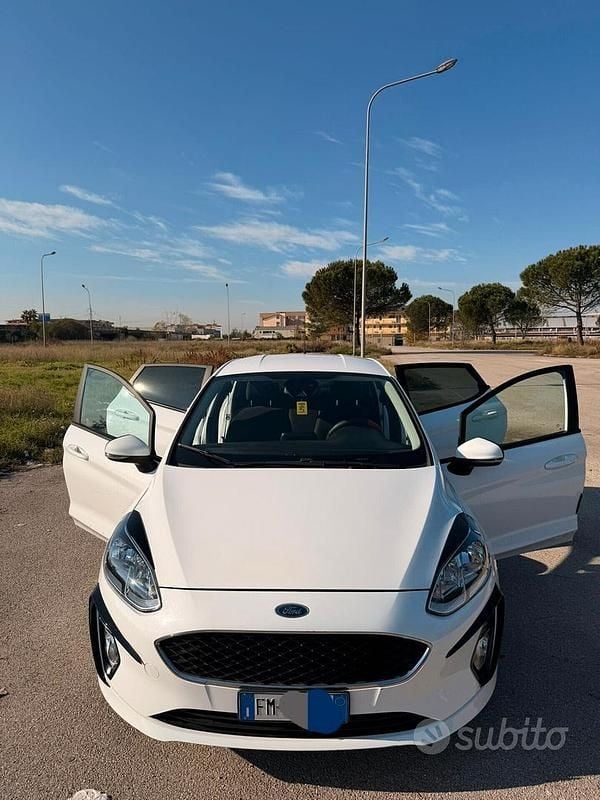 Usata Ford Fiesta Titanium 95 CV (69 kW) 2017 Bianco Berlina