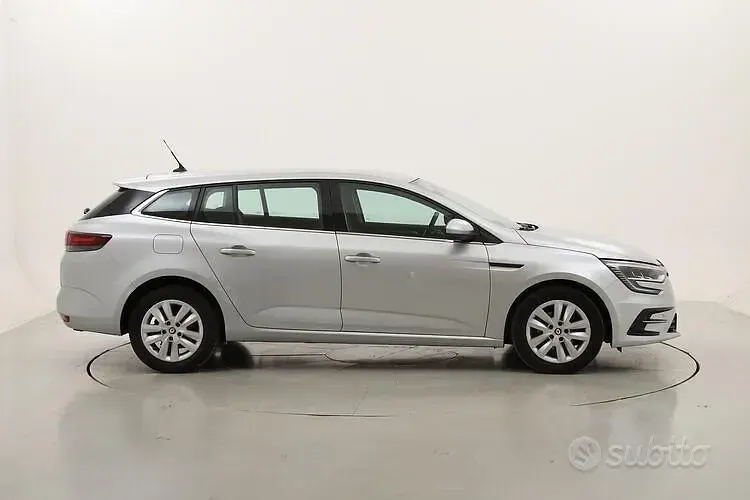 Usata Renault Mégane GrandTour Equilibre 116 CV (85 kW) 2023 Grigio Station wagon
