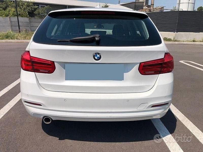 Usata BMW 318 150 CV (110 kW) 2017 Bianco Station wagon