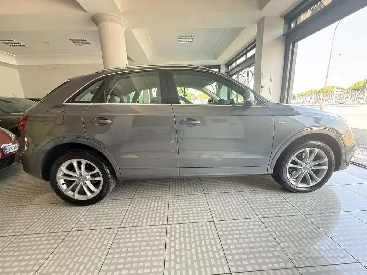 Usata Audi Q3 S-Line 177 CV (130 kW) 2012 Grigio SUV