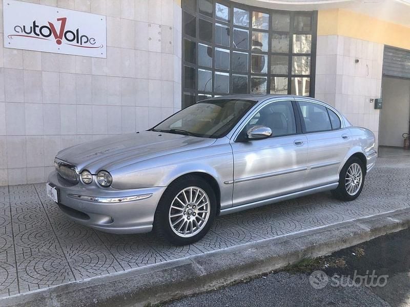 Usata Jaguar X-type Executive 145 CV (106 kW) 2007 Grigio Berlina