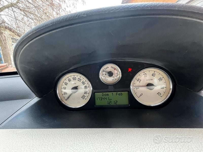 Usata Lancia Ypsilon 60 CV (44 kW) 2005 Utilitaria