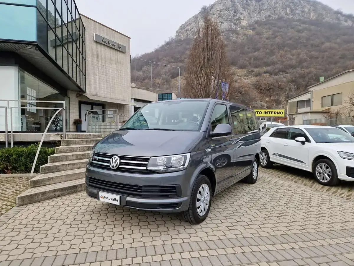 Usata VW Caravelle Comfortline 150 CV (110 kW) 2019 Furgone