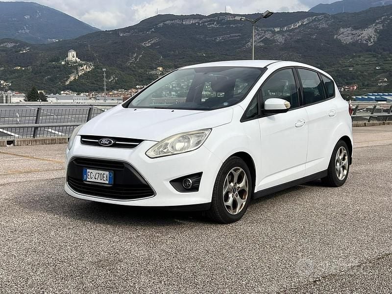 Usata 2011 Ford C-MAX Titanium Monovolume | 3300 € (Super prezzo) - Immagine 1/4