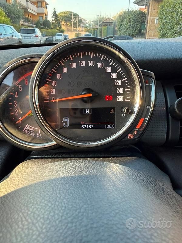 Usata Mini Cooper D 116 CV (85 kW) 2017 Utilitaria