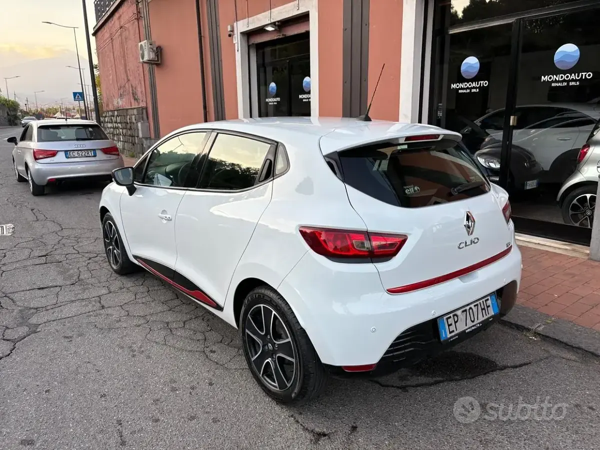 Usata Renault Clio IV 90 CV (66 kW) 2012 Bianco Berlina
