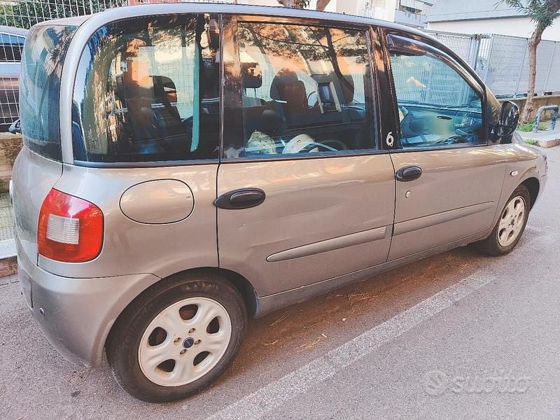 Usata Fiat Multipla 120 CV (88 kW) 2010 Monovolume