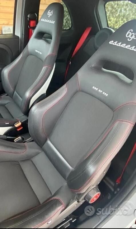 Usata Abarth 695 180 CV (132 kW) 2022 Grigio Utilitaria