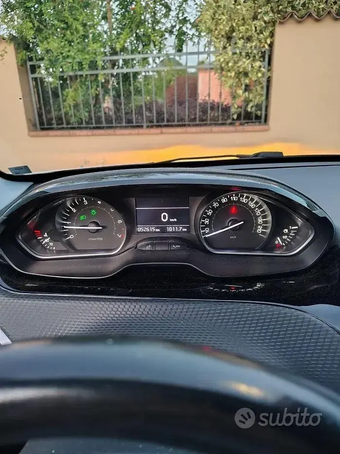 Usata Peugeot 208 82 CV (60 kW) 2017 Bianco Utilitaria