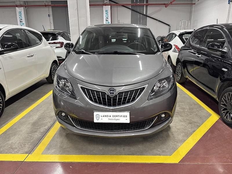 Usata Lancia Ypsilon Gold 69 CV (50 kW) 2023 Grigio Utilitaria