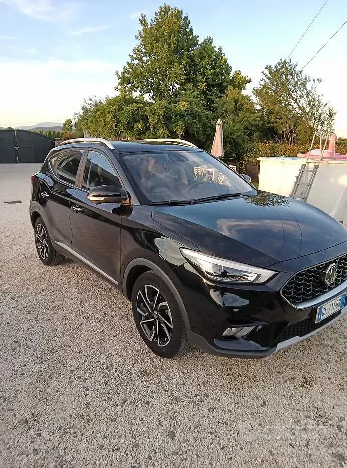 Usata MG ZS 111 CV (81 kW) 2022 Nero SUV