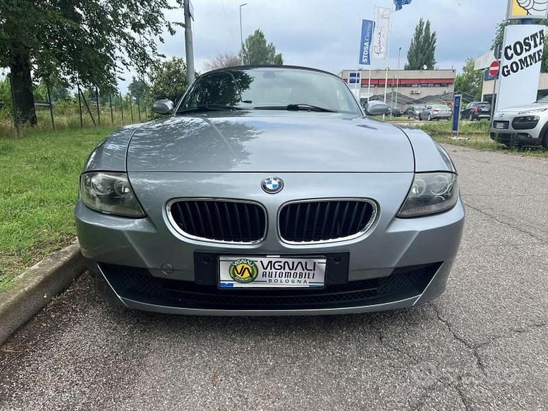 Usata BMW Z4 150 CV (110 kW) 2006 Grigio titanio Cabrio
