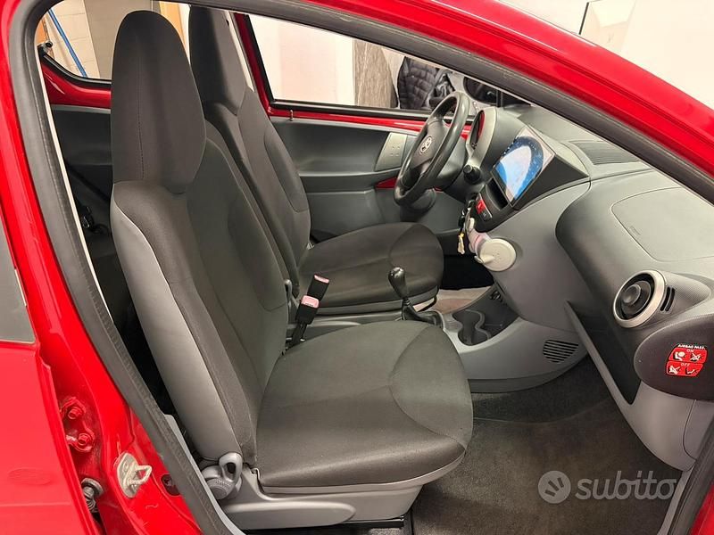 Usata Toyota Aygo 69 CV (50 kW) 2008 Utilitaria