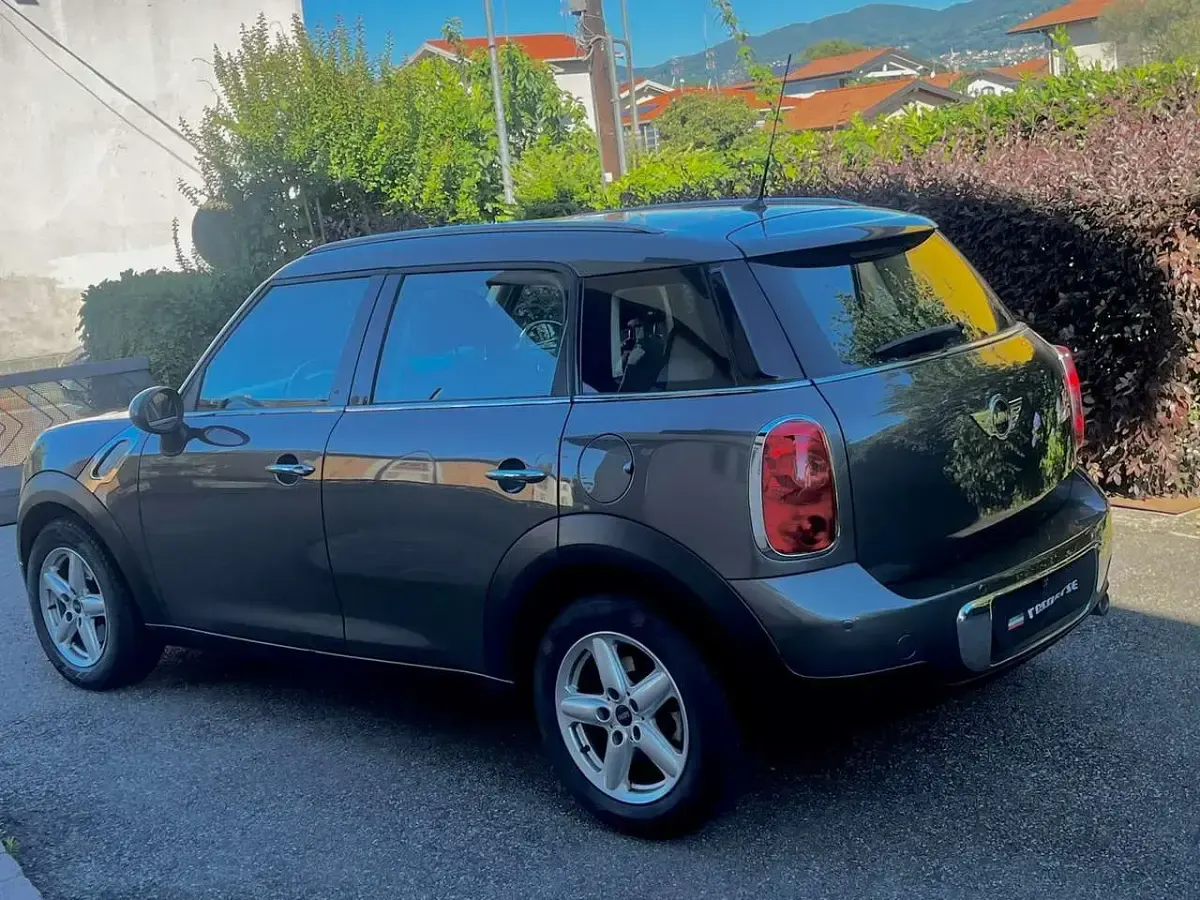 Usata Mini One D Countryman 90 CV (66 kW) 2011 Grigio SUV