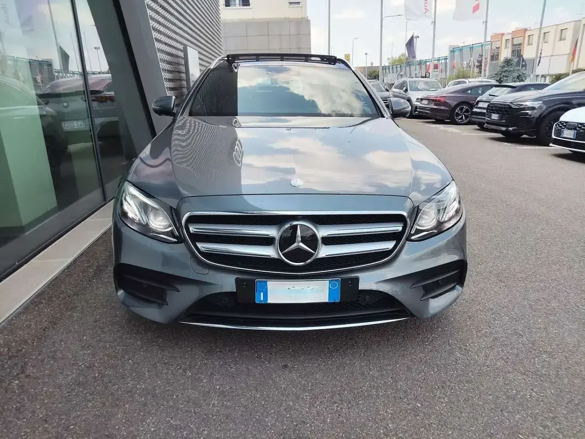 Usata Mercedes E220 Premium Plus 194 CV (142 kW) 2016 Other Station wagon