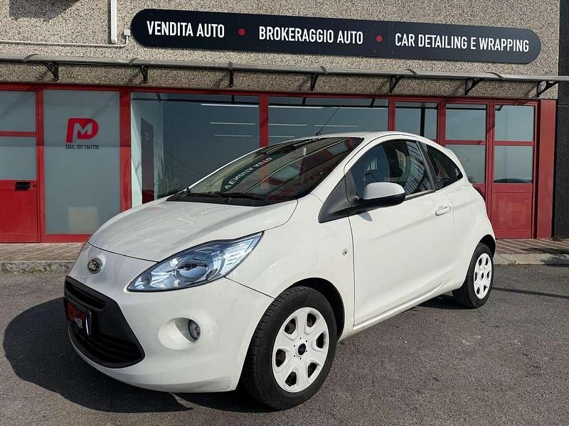 Usata Ford Ka 67 CV (49 kW) 2015 Bianco Berlina