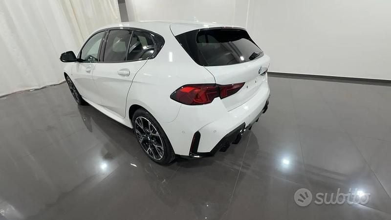 Usata BMW 118 M Sport 150 CV (110 kW) 2025 Bianco Utilitaria