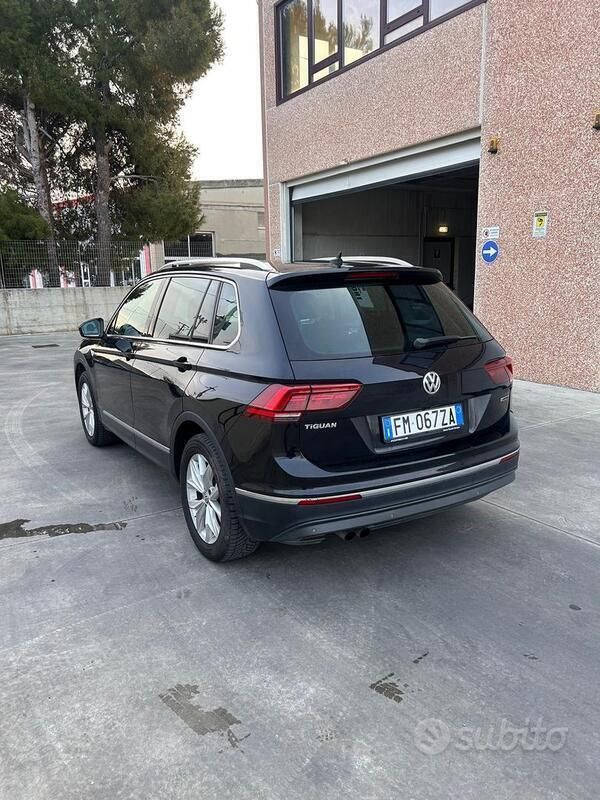 Usata VW Tiguan Business 150 CV (110 kW) 2017 Nero SUV