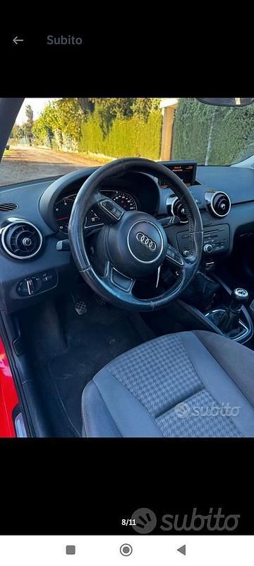 Usata Audi A1 105 CV (77 kW) 2011 Rosso Utilitaria