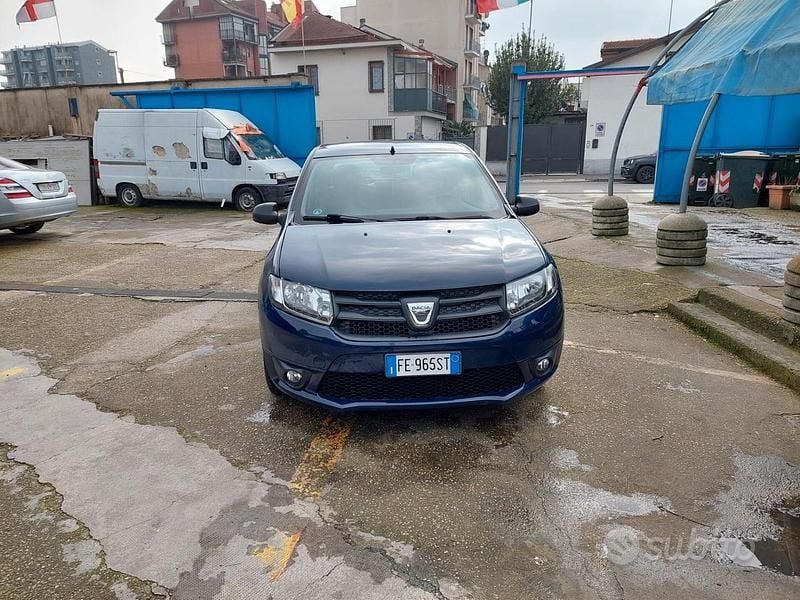 Usata Dacia Sandero 90 CV (66 kW) 2016 Blu Berlina