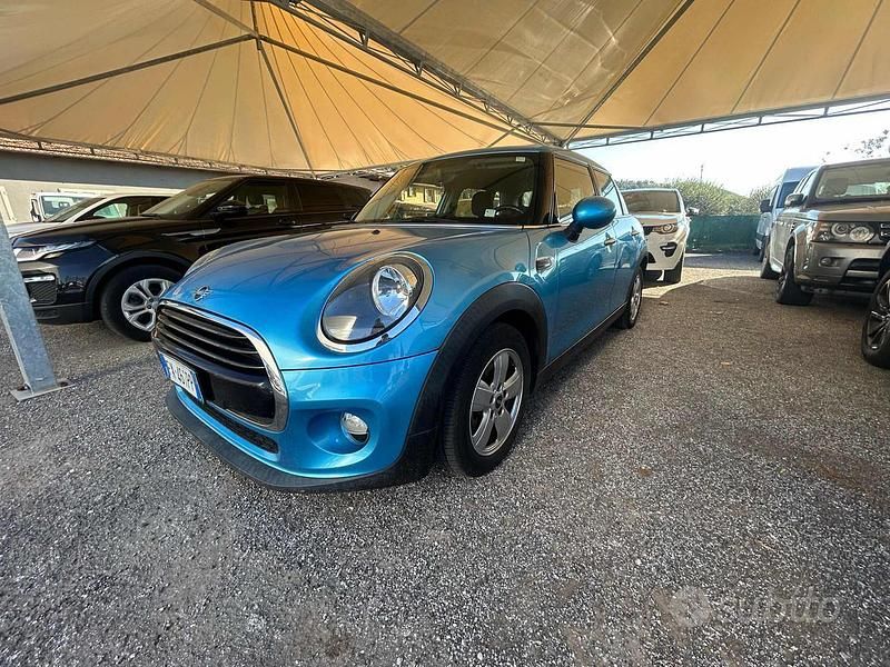 Usata Mini Cooper 136 CV (100 kW) 2019 Azzurro Utilitaria