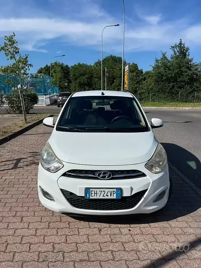 Usata Hyundai i10 Comfort 66 CV (48 kW) 2011 Bianco Utilitaria
