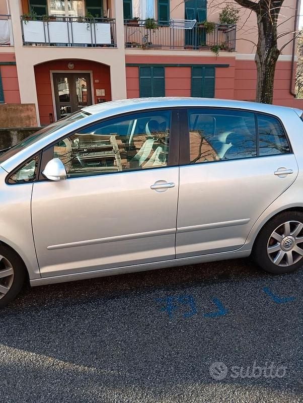 Grigio Usata 2005 VW Golf IV Tre volumi | 2850 € - Immagine 1/4