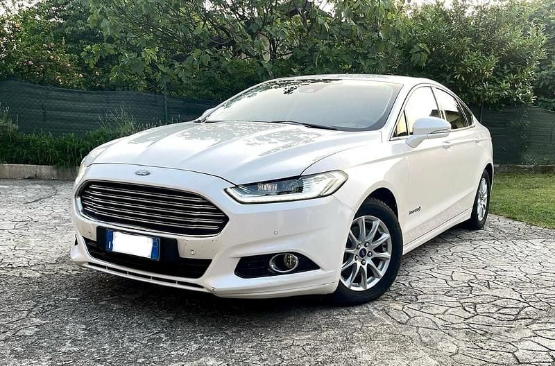 Bianco Usata 2015 Ford Mondeo Titanium Tre volumi | 11.000 € - Immagine 1/4