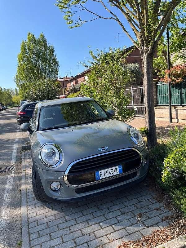 Usata Mini Cooper D Hype 116 CV (85 kW) 2017 Grigio Utilitaria