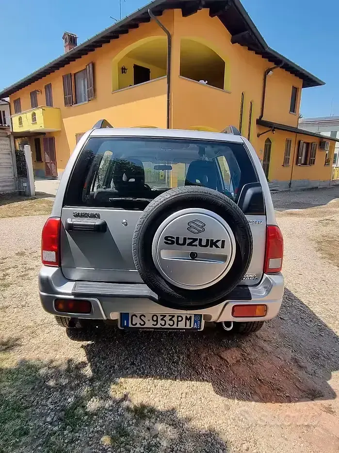 Usata Suzuki Grand Vitara 109 CV (80 kW) 2005 Grigio Station wagon
