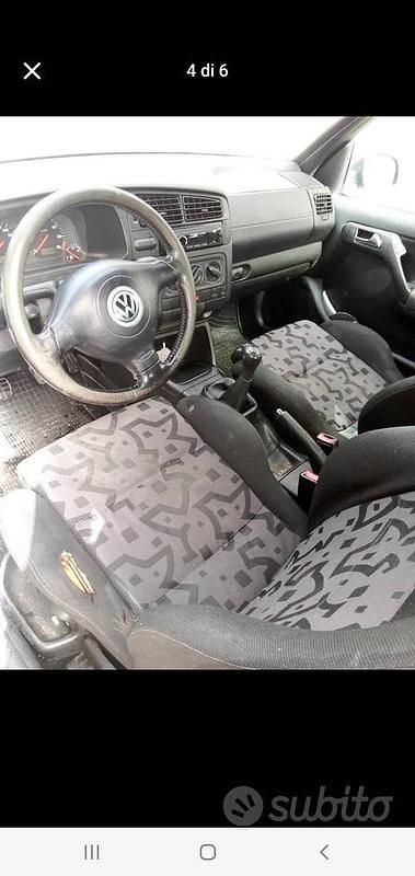 Usata VW Golf Cabriolet 101 CV (74 kW) 1999 Blu Cabrio
