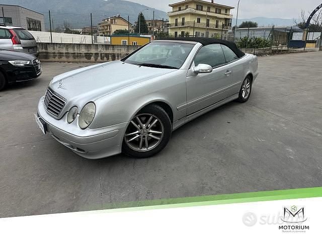 Usata Mercedes CLK200 Elegance 163 CV (119 kW) 2002 Grigio Cabrio