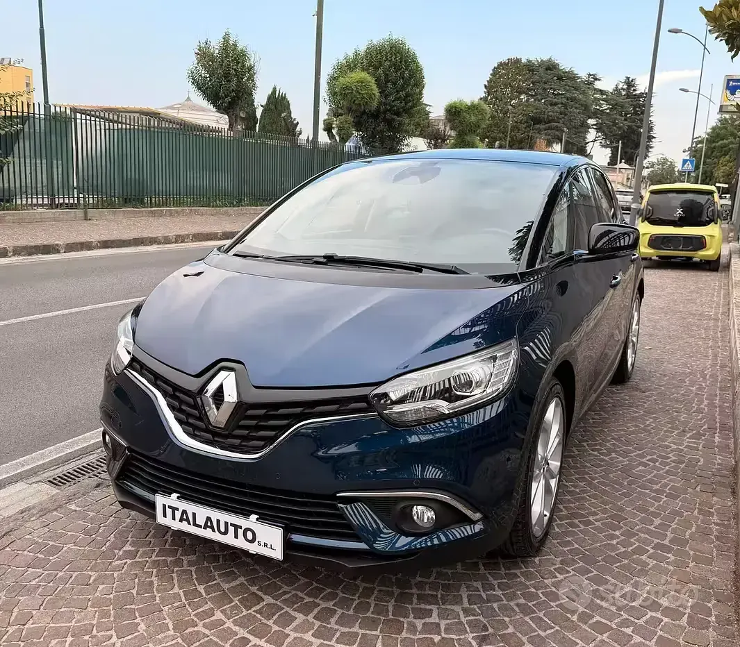 Usata Renault Scénic IV 110 CV (80 kW) 2019 Blu Monovolume