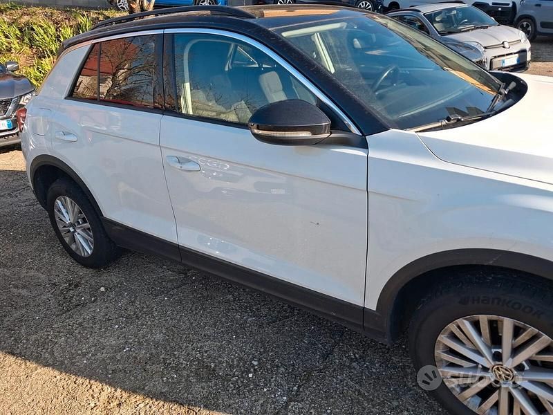 Usata VW T-Roc 150 CV (110 kW) 2022 Bianco SUV