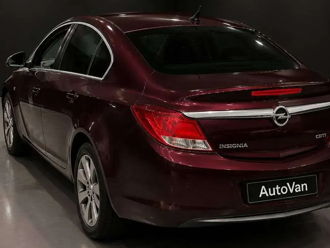 Usata Opel Insignia S 160 CV (117 kW) 2013 Marrone Berlina