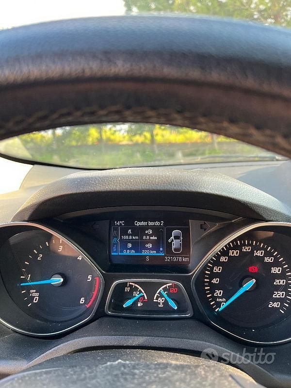 Usata Ford Kuga S 150 CV (110 kW) 2015 Nero SUV