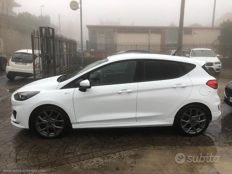 Usata Ford Fiesta ST 124 CV (91 kW) 2023 Bianco Berlina