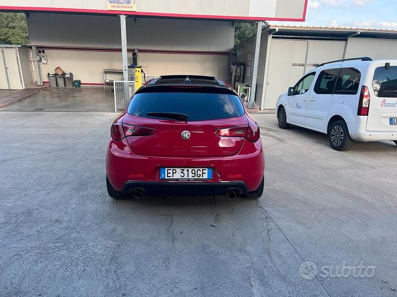 Usata Alfa Romeo Giulietta 140 CV (102 kW) 2013 Utilitaria