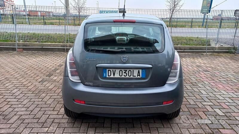 Usata Lancia Ypsilon 60 CV (44 kW) 2009 Grigio Utilitaria