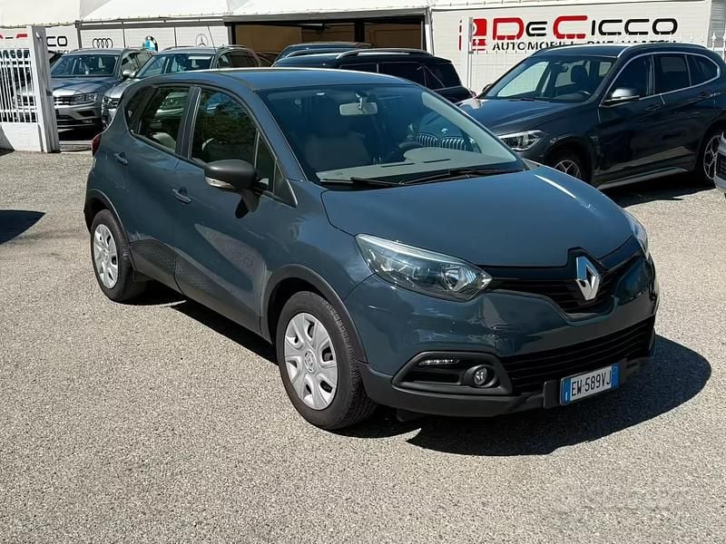 Usata Renault Captur 90 CV (66 kW) 2014 Blu SUV