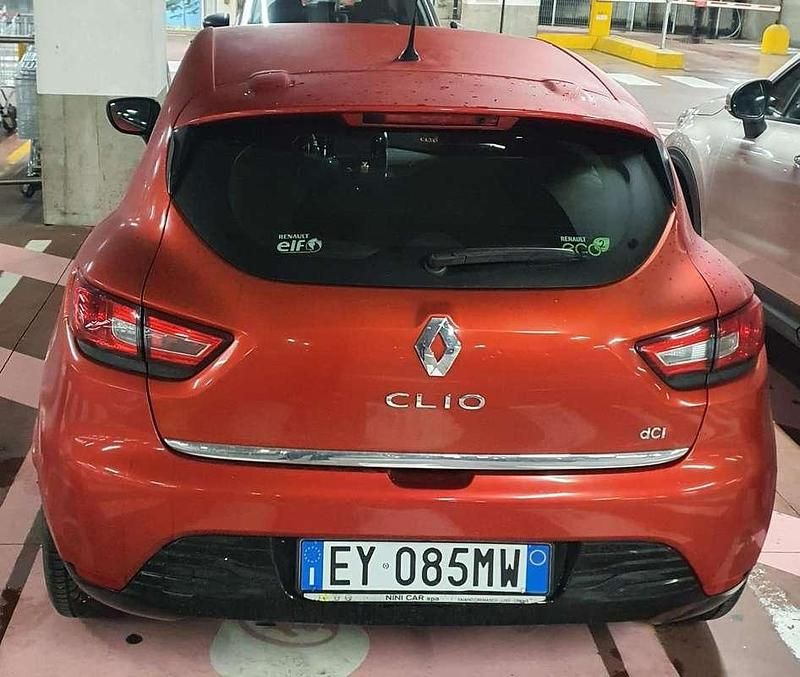 Usata Renault Clio IV 73 CV (53 kW) 2015 Berlina
