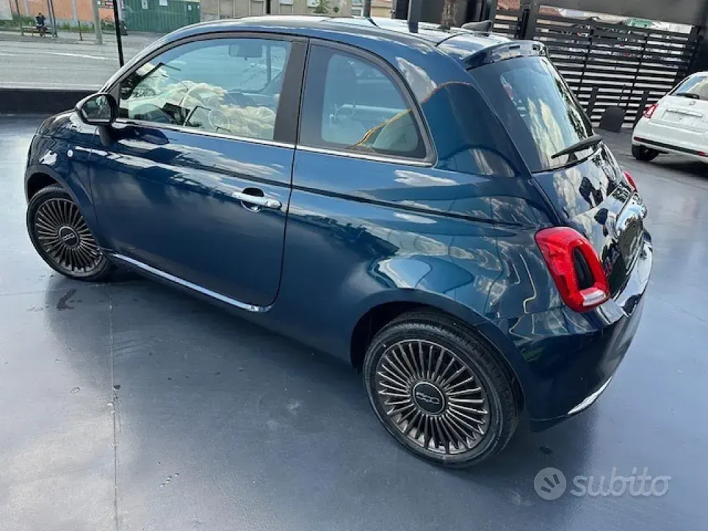 Usata Fiat 500 Dolcevita 69 CV (50 kW) 2023 Blu metallizzato Utilitaria