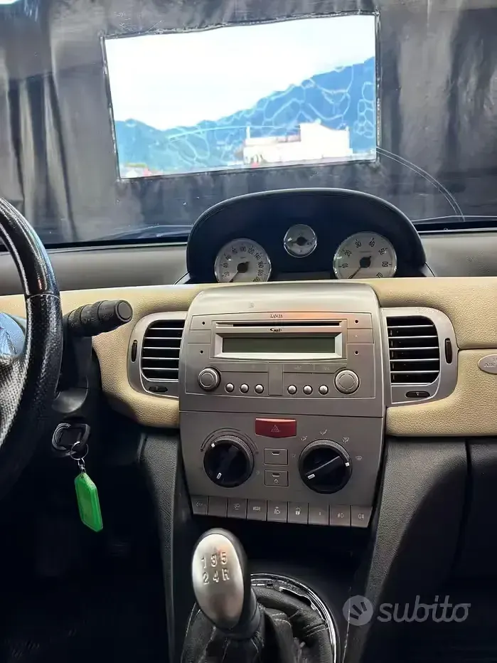 Usata Lancia Ypsilon 77 CV (56 kW) 2009 Utilitaria