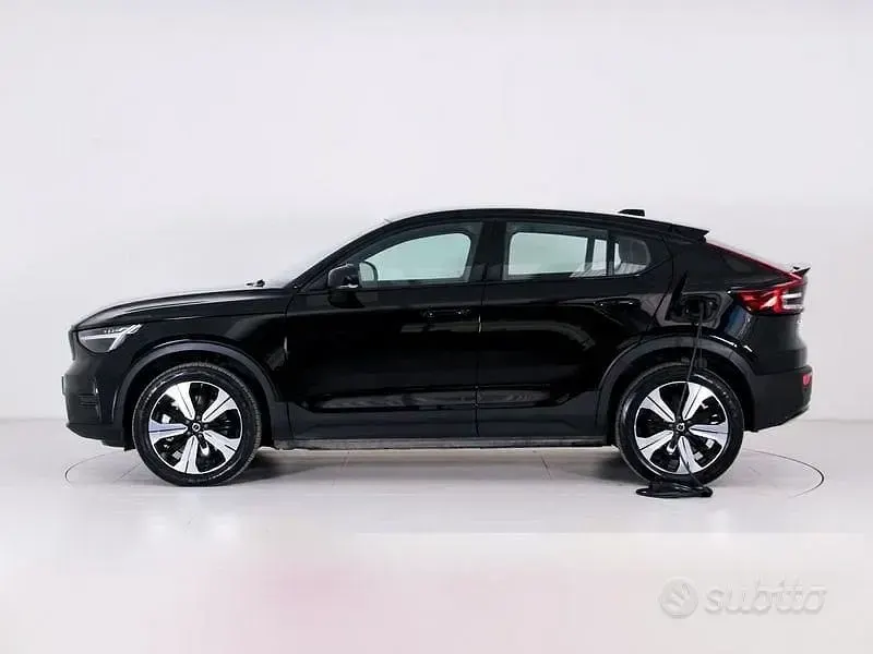 Usata Volvo C40 Plus 125 kW (170 CV) 2022 Nero SUV