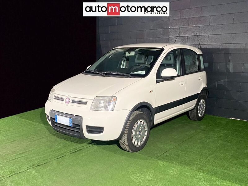 Usato 2011 Fiat Panda 4x4 1.2 Benzin 69 CV (6.900 €)