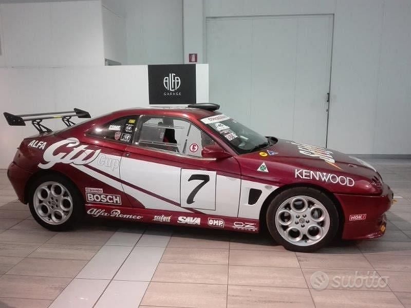 Usata Alfa Romeo GTV 201 CV (147 kW) 1995 Bordeaux Coupé